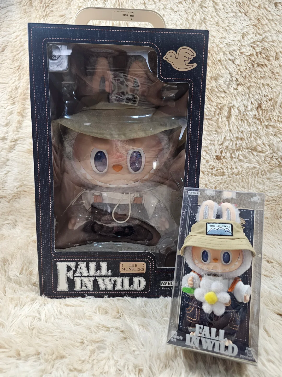 #01 Labubu Fall in wild plush doll with key chain & Koharuno Labubu & key holder included