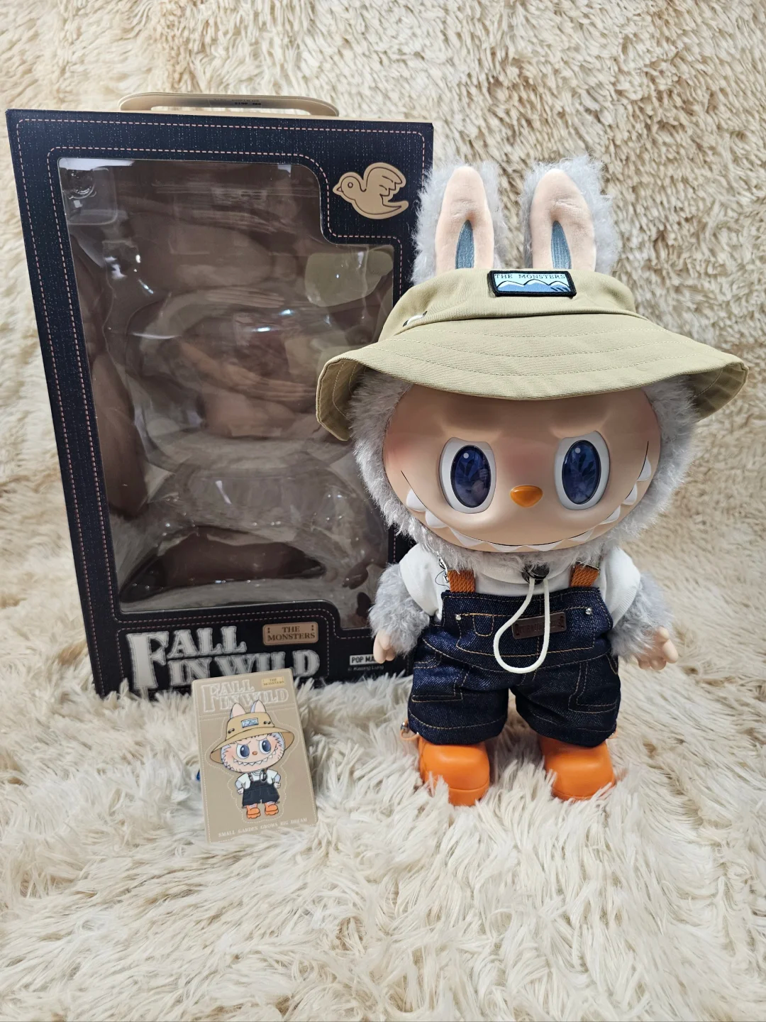 #01 Labubu Fall in wild plush doll with key chain & Koharuno Labubu & key holder included