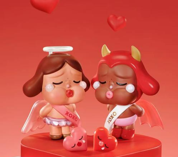 CRYBABY Crying For Love Series Figures